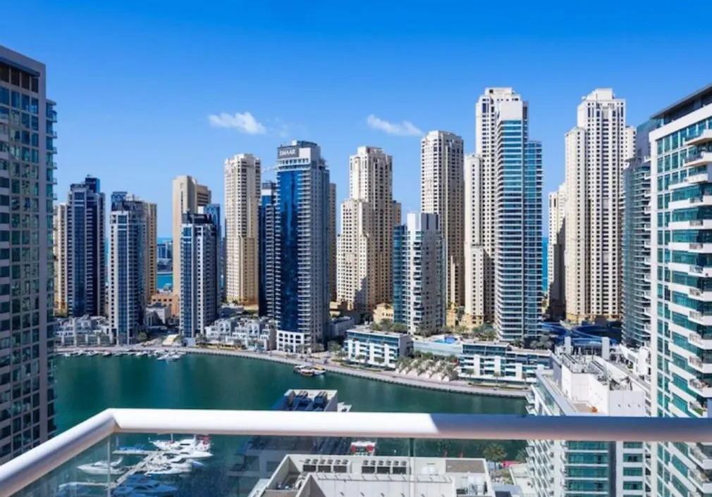 dubai marina – the city’s riviera